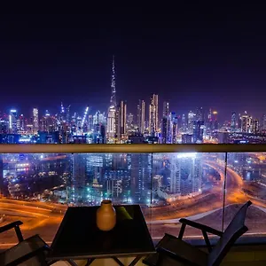 https://royal-club-by-rvhr-paramount-tower-b-business-bay.sharjah-hotels.com
